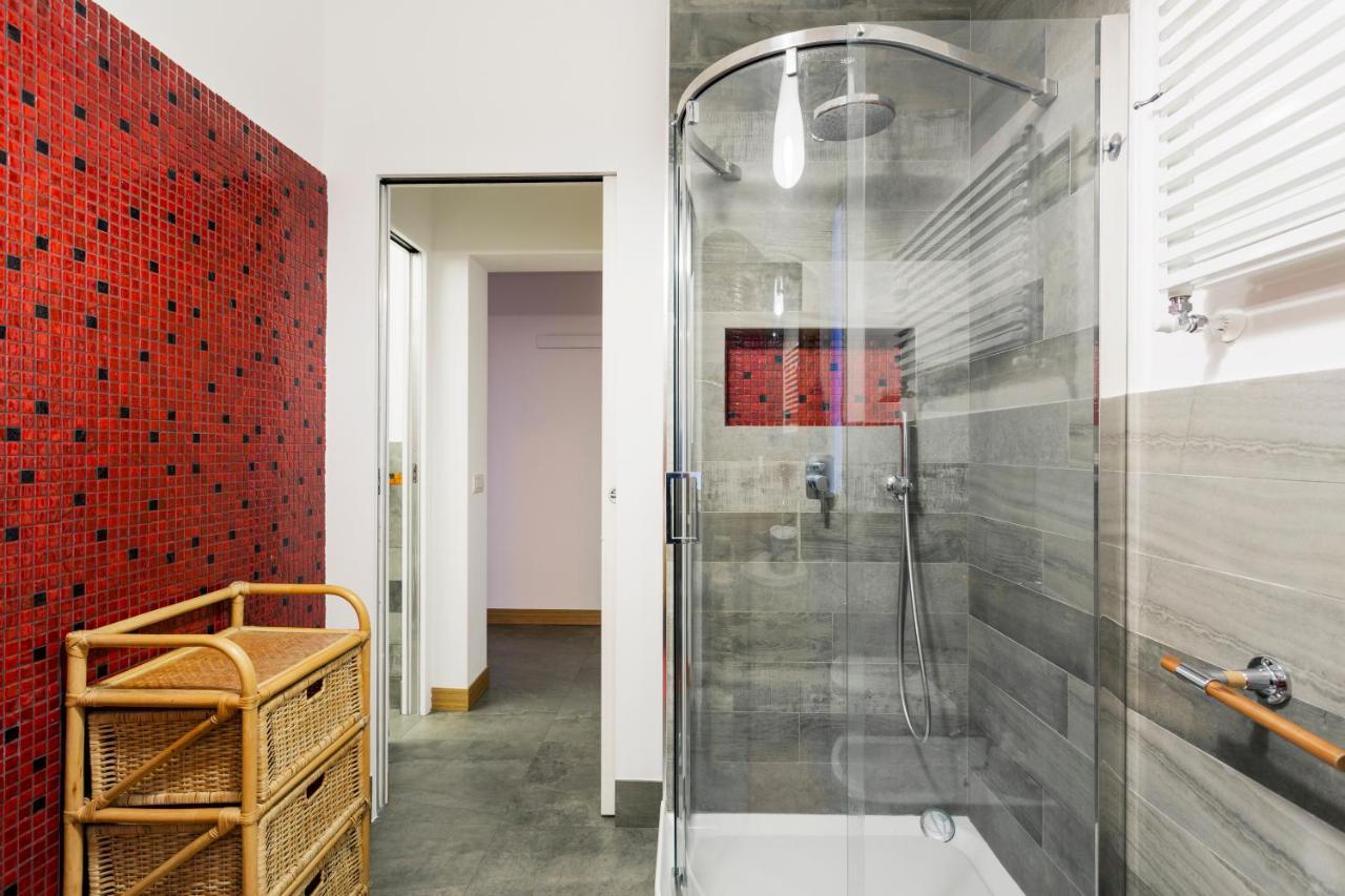 A Retreat In The Heart Of I Via Sapeto * Mailand